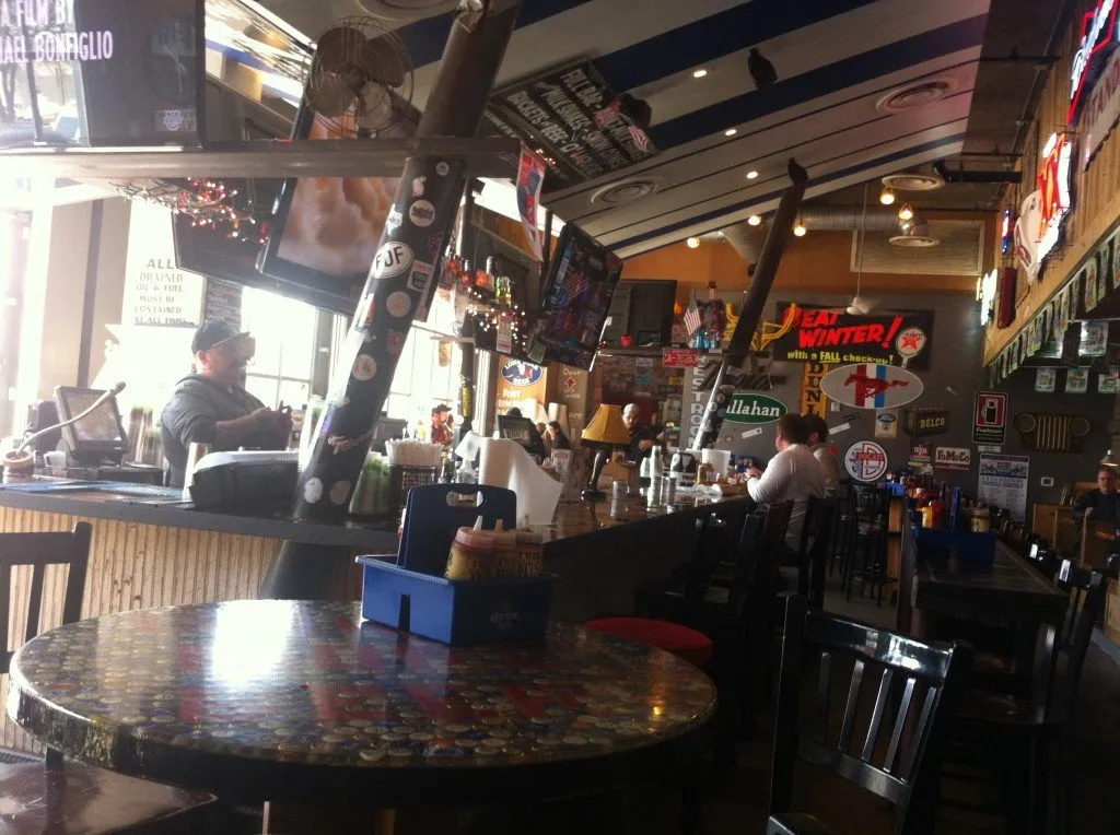 Full bar at the Twisted Root Burger Co SMU location