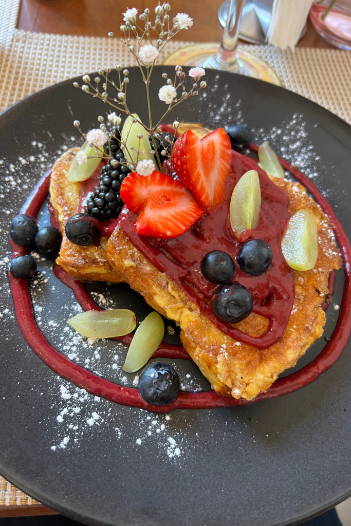 French toast at La Vie en Rose French Cafe in Guanajuato